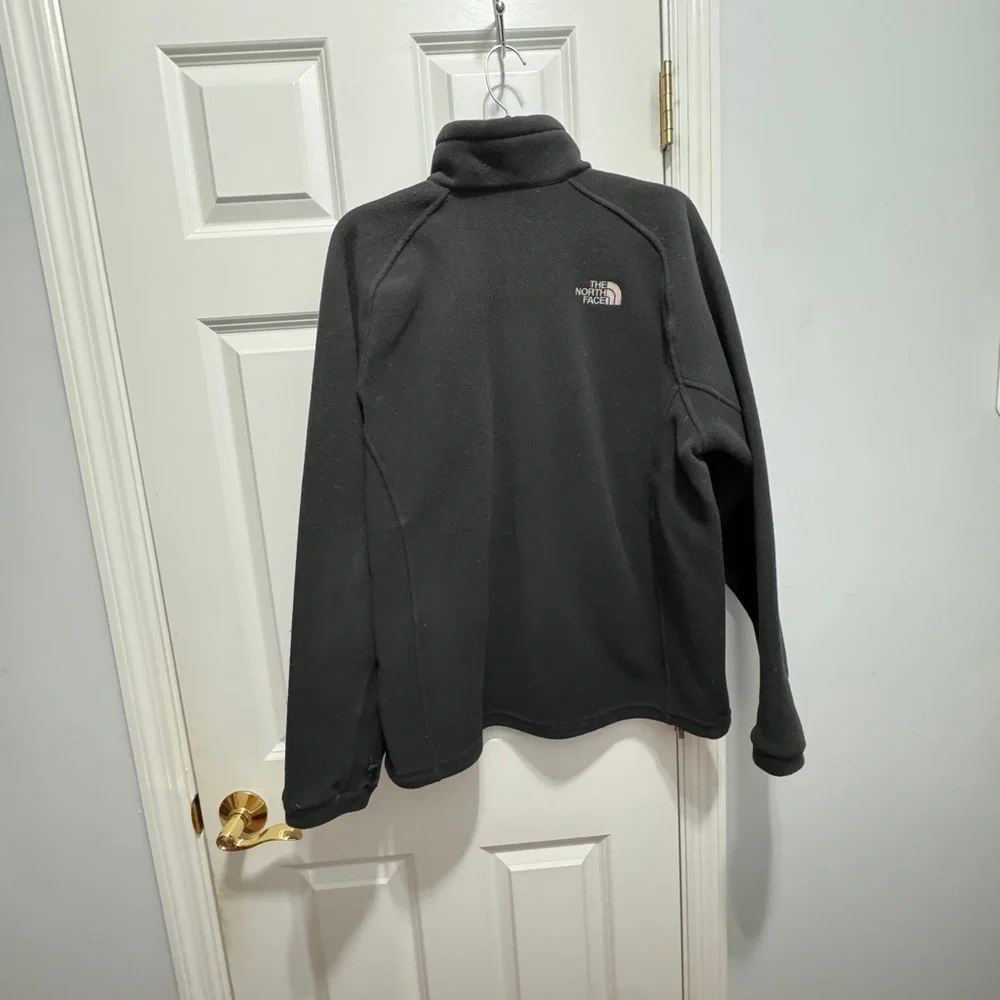 The North Face size M black zip up fleece jacket sweater